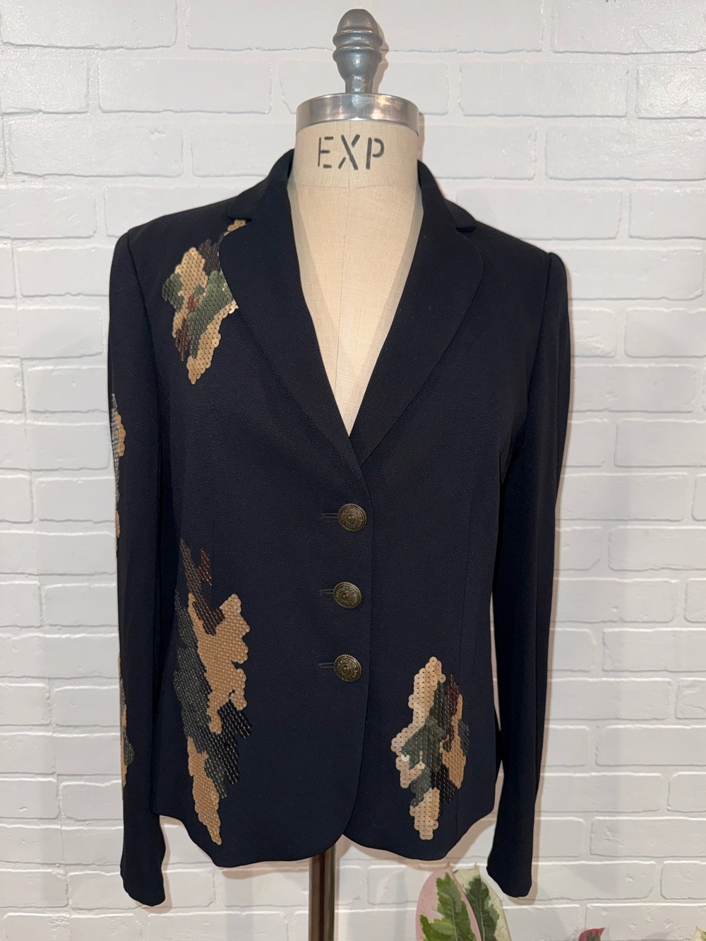 Moschino Vintage 1995 Black Blazer with Camo Sequin Patches Made in Italy - Picture 4 of 15